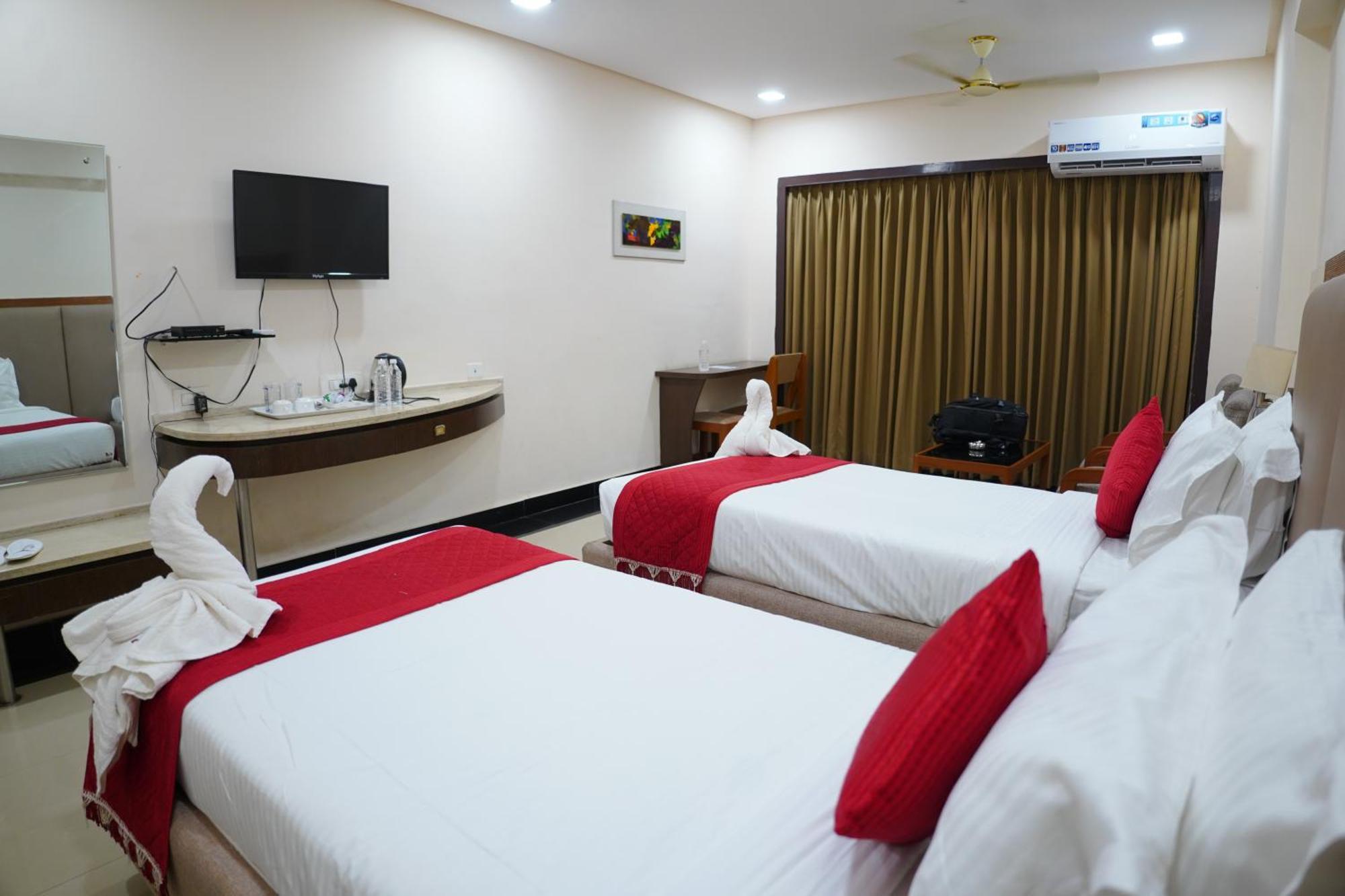 Hotel Grand Nagarjuna By Konark Hotels Guntūr Exterior foto