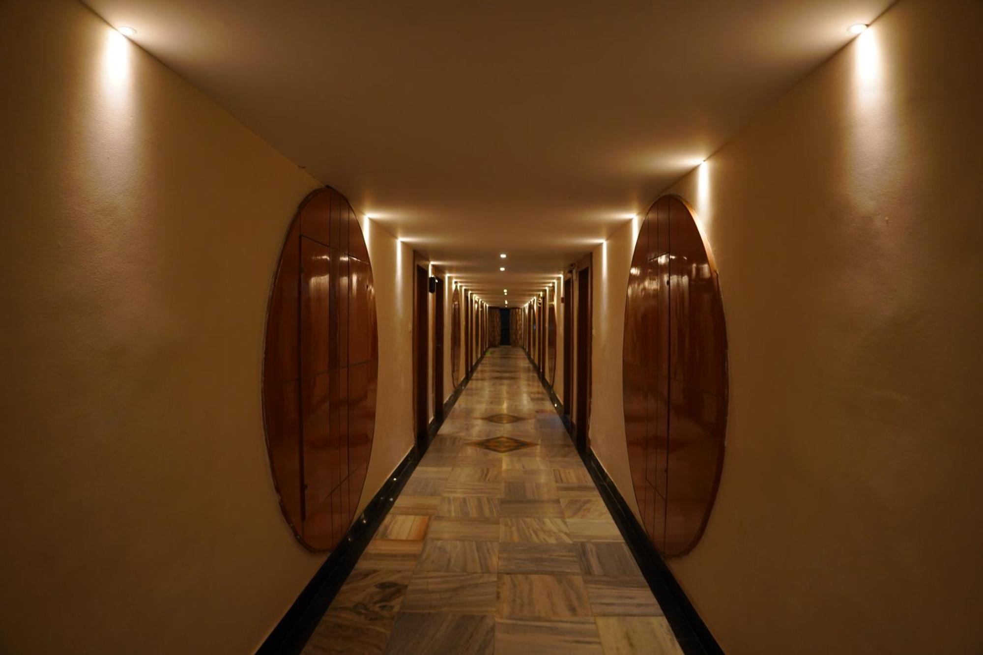 Hotel Grand Nagarjuna By Konark Hotels Guntūr Exterior foto